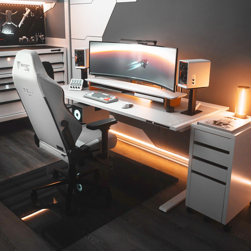 Product setup photo of Secretlab TITAN Evo in NEO™ Hybrid Leatherette Arctic White and White MAGNUS Pro