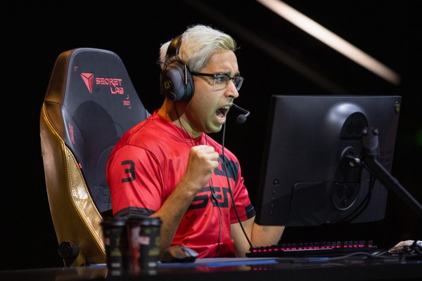Secretlab x Valorant Esports | Secretlab US